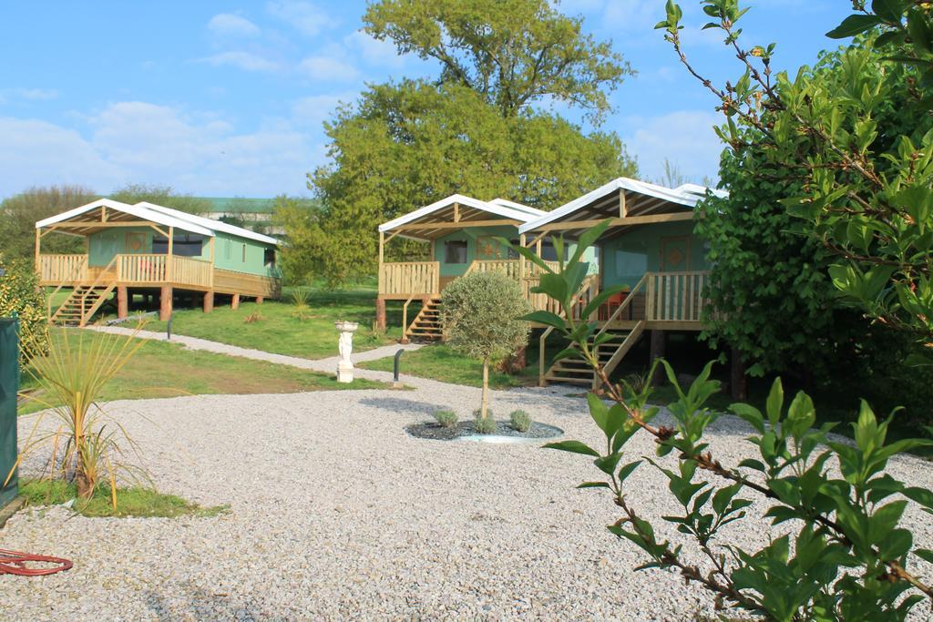 Emerald Coast Gites And Lodge Hénansal 外观 照片